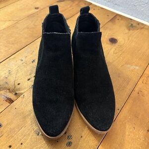 Dolce Vita Black Suede Ankle Booties SZ 7.5 Midnight Black Stretch Sides